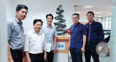 Thăm và làm việc với đối tác han-guk